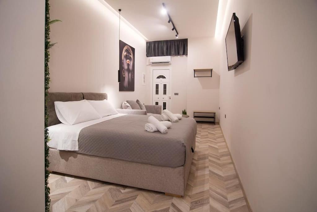 Joy'S Modern-Chic Home Kalamata Esterno foto